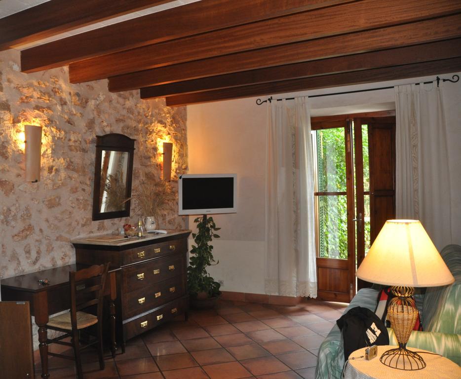 Agroturisme Can Bessol S'Horta ภายนอก รูปภาพ